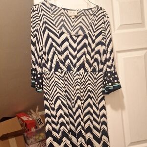 ECI Navy and Cream Chevron Dress